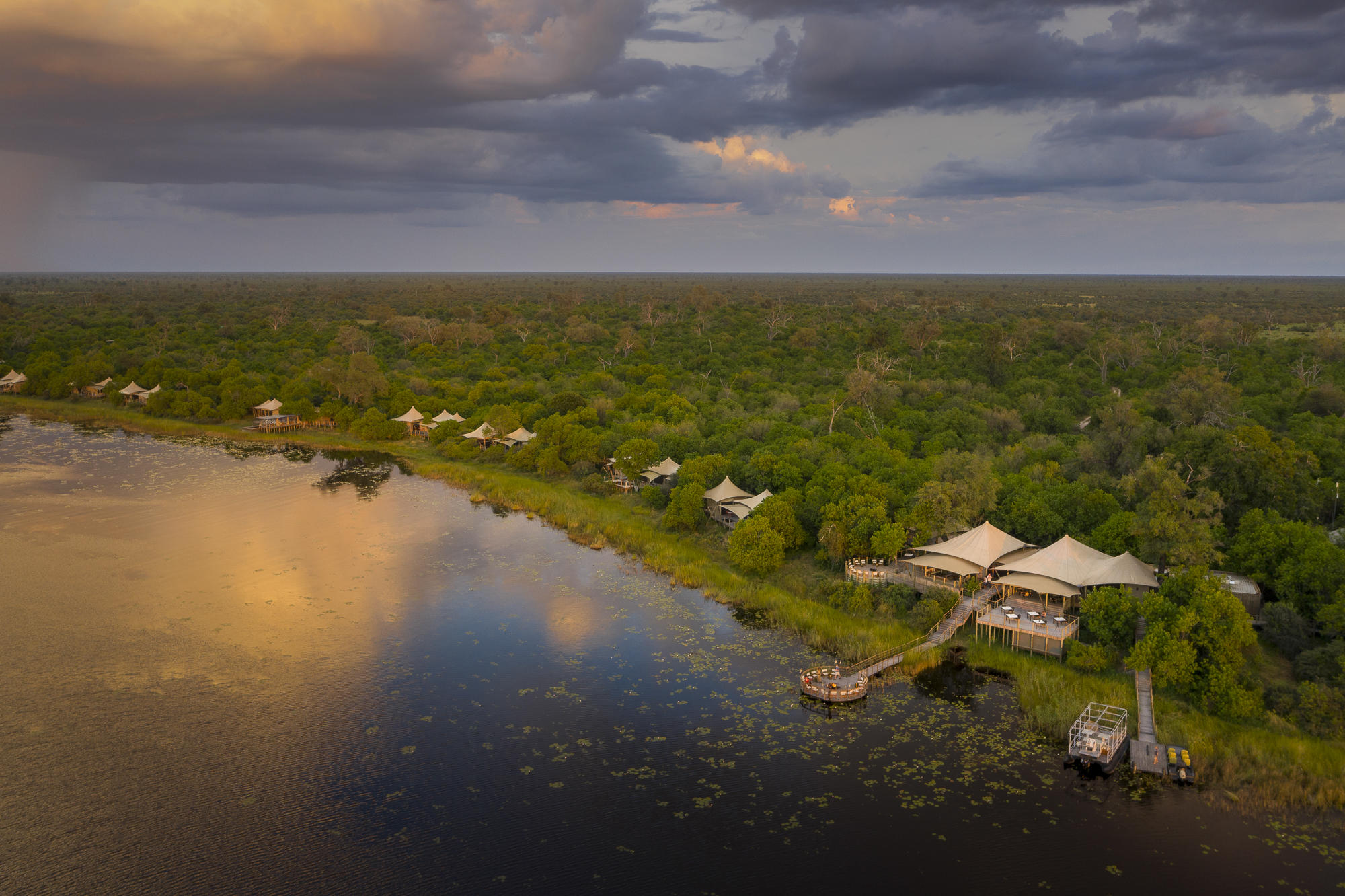 Wilderness DumaTau, Okavango Delta, Botswana