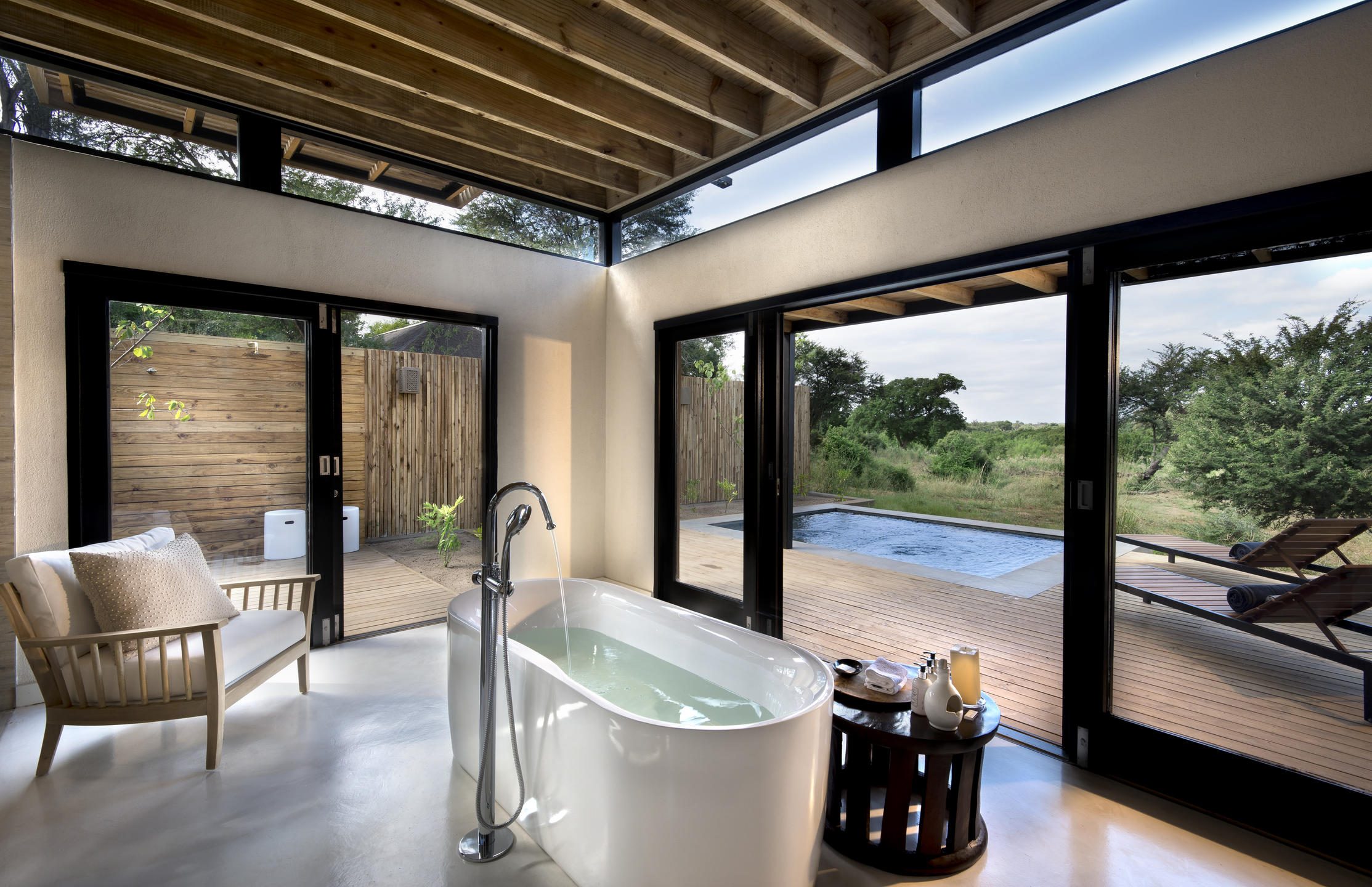 lion sands river lodge 3 river suite en suite bathroom 0361