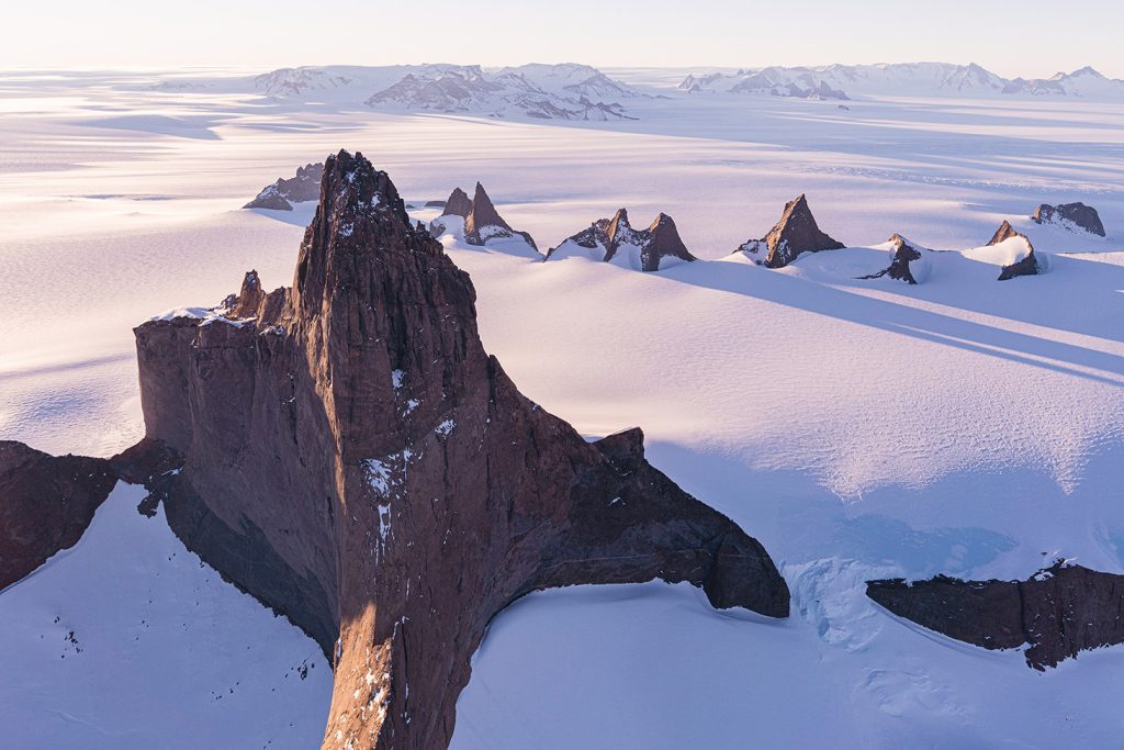 whitedesertantarctica00074-copy-1024x683 whitedesertantarctica00074-copy-1024x683