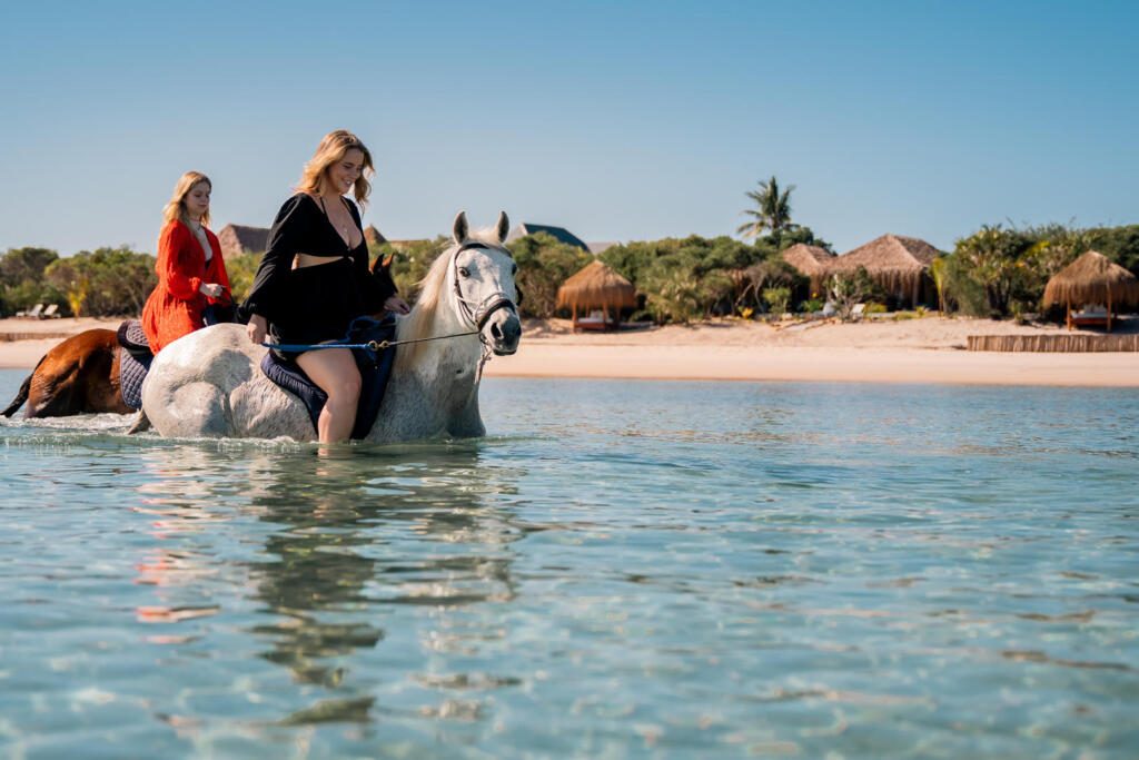 Horse riding, Benguerra Island
