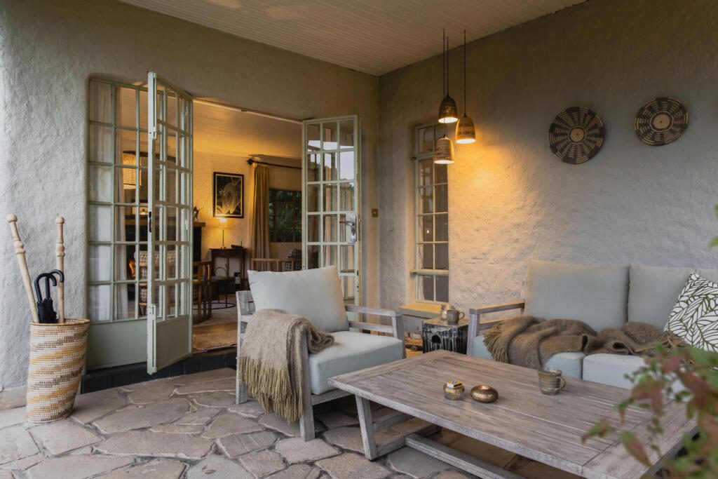 Gorilla Trekking, Wilderness, Volcanoes National Park