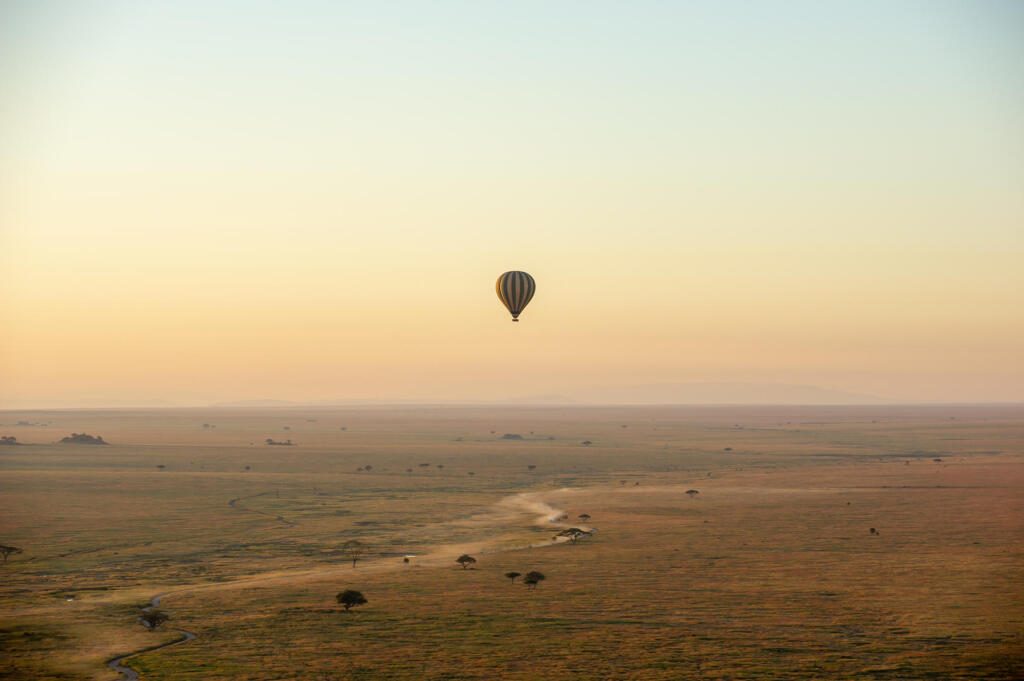 Serengeti, Great Wildebeest Migration, Luxury Safari, Hot Air Balloon Safari